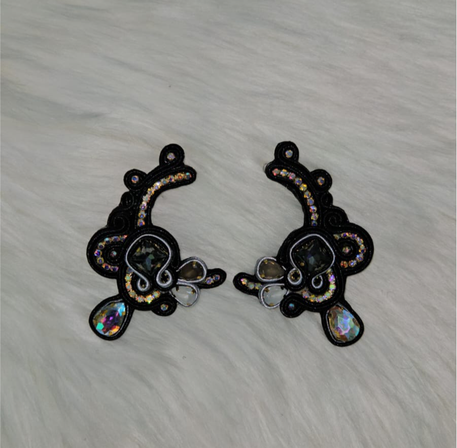 Black Pearl Earings