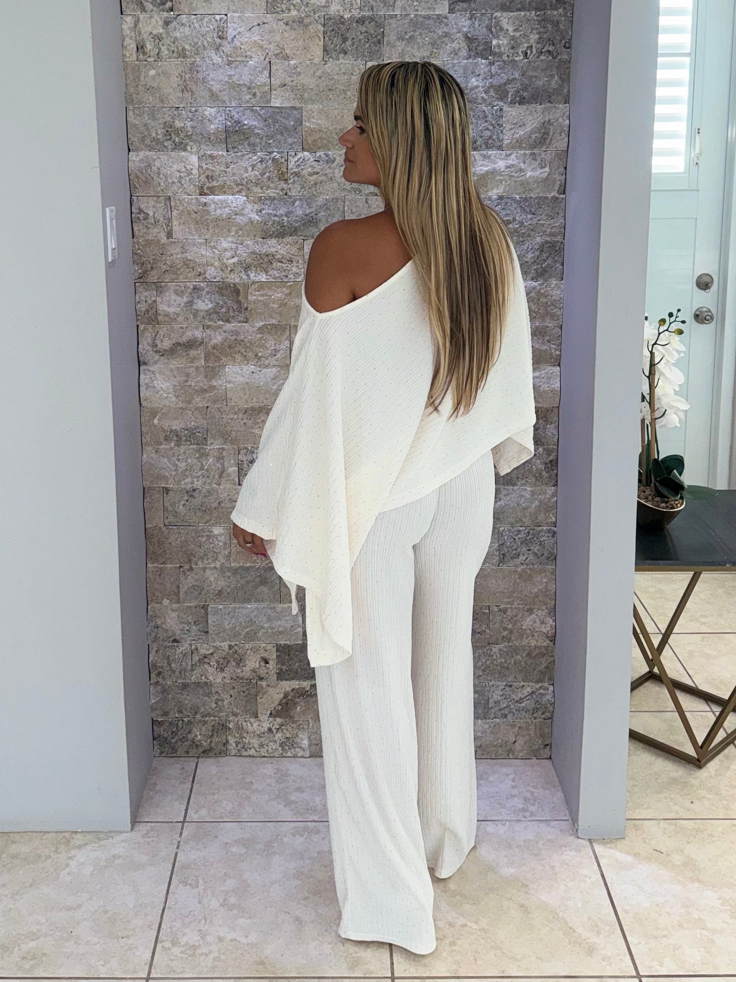 Off White Lux Set
