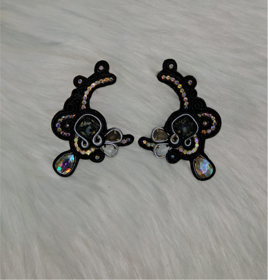 Black Pearl Earings