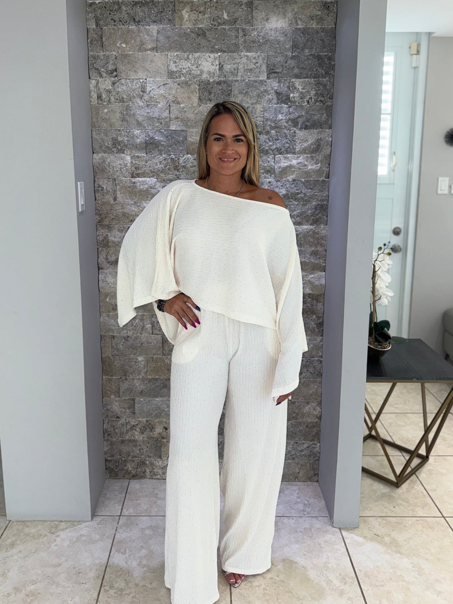 Off White Lux Set